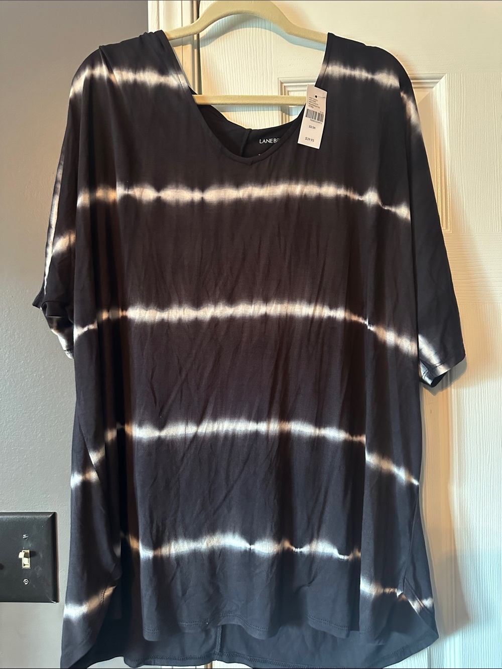 **NEW** Lane Bryant Black & White Tie-Dye Short Sleeve Tee Sz 22/24